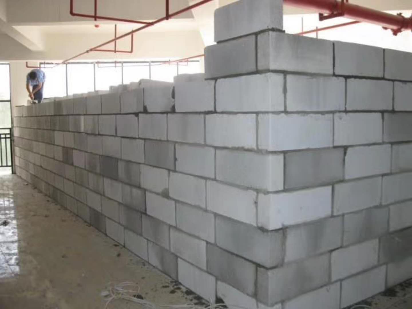 岳塘蒸压加气混凝土砌块承重墙静力和抗震性能的研究